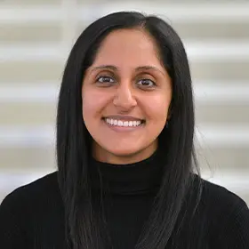 Head and shoulder image of Maheen Hussain